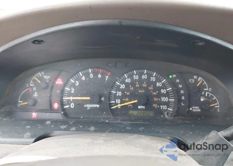 2002 Toyota Tundra Sr5 V8 from USA, damaged, VIN 5TBRT34152S331197